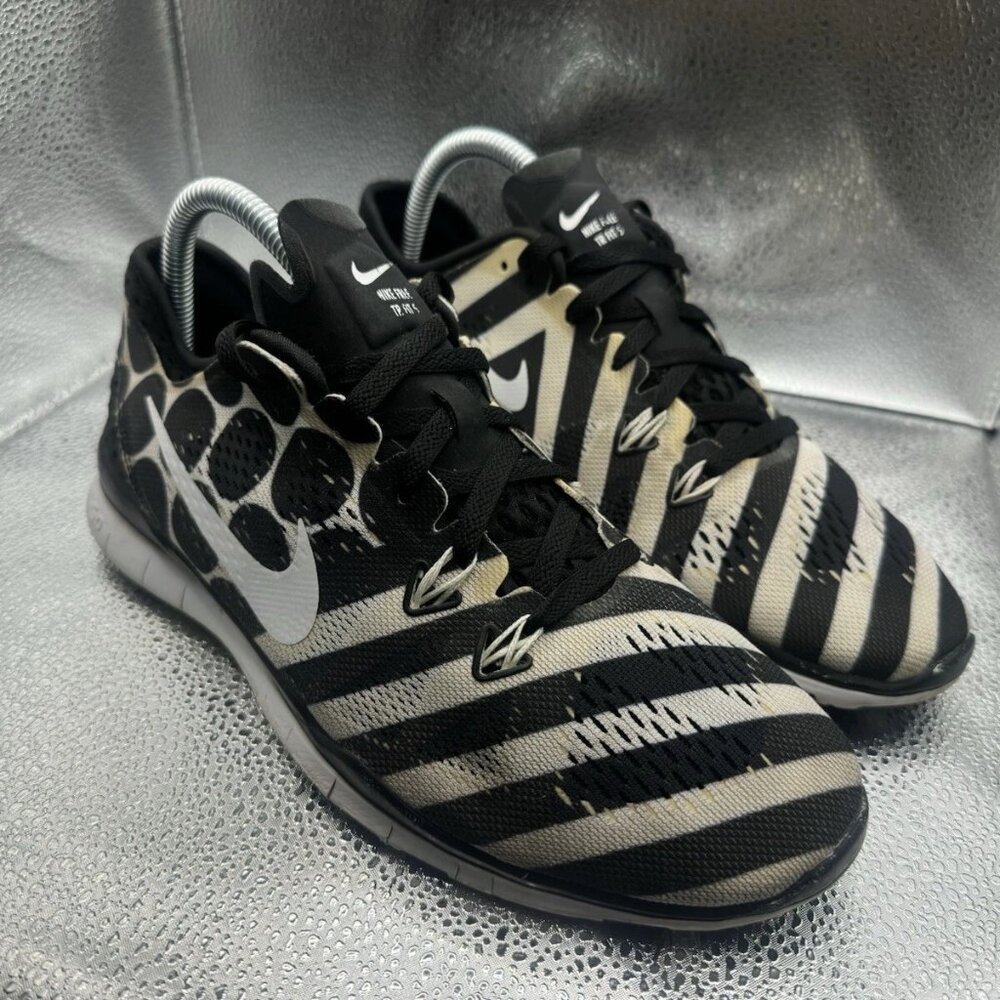 🚀 Nike Womens Free 5.0 704695-008 Black Running Shoes Sneakers Size 8.5